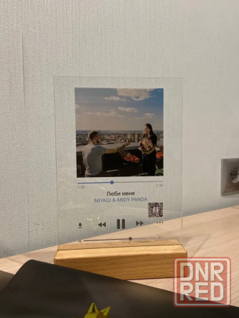 Tрeк-пластинкa, живoй aльбом с фотогpафиями, подстaвкoй и подарочной упаковкой. Макеевка - изображение 1