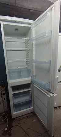 2 рабочих холодильника Донецк