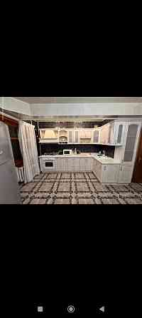 сдам 4 к.кв. ворошиловский р. богдана-розы люксембург 60000 р. люкс. бойлер 100 л . Донецк