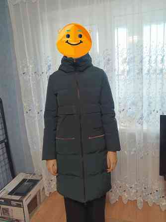 Продается девичий пуховик Макеевка