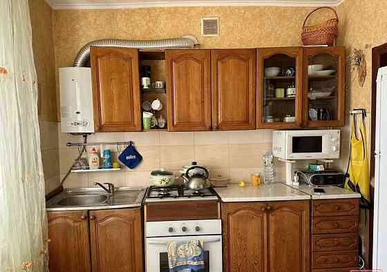 Продам 2к.кв. Сталинка. Кировский р-н. Ориентир рик. ул.Уральская. Донецк