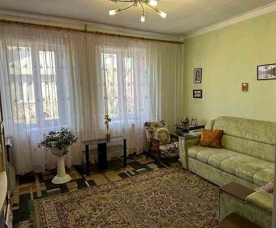 Продам 2к.кв. Сталинка. Кировский р-н. Ориентир рик. ул.Уральская. Донецк