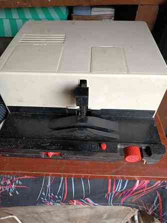 Продам диапроектор 1000 рублей. Донецк