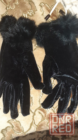Женские перчатки бархатные сверху окантовка с норки Макеевка - изображение 1
