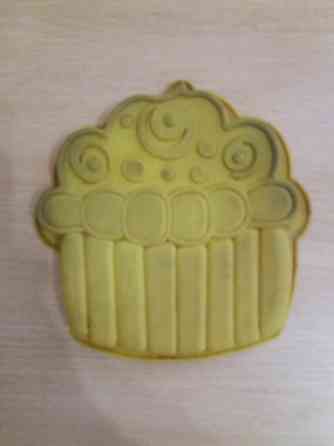 Продам форму силиконовую для выпекания кекса Донецк