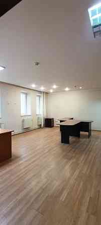 Сдам Офис 350 м² в Калининском районе. Кабинетная система. Мебель. Донецк