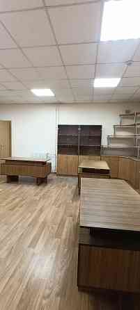 Сдам Офис 350 м² в Калининском районе. Кабинетная система. Мебель. Донецк