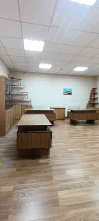 Сдам Офис 350 м² в Калининском районе. Кабинетная система. Мебель. Донецк