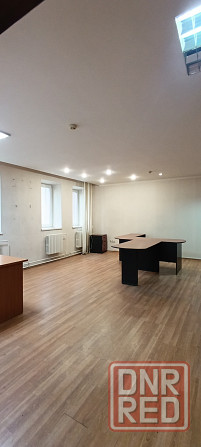 Сдам Офис 350 м² в Калининском районе. Кабинетная система. Мебель. Донецк - изображение 3