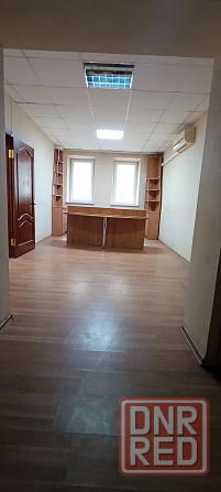 Сдам Офис 350 м² в Калининском районе. Кабинетная система. Мебель. Донецк - изображение 5