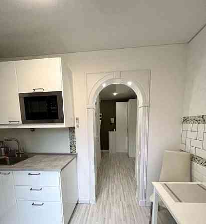 Сдам в аренду светлую однокомнатную квартиру в Калининском районе, по проспекту Ильича. Донецк