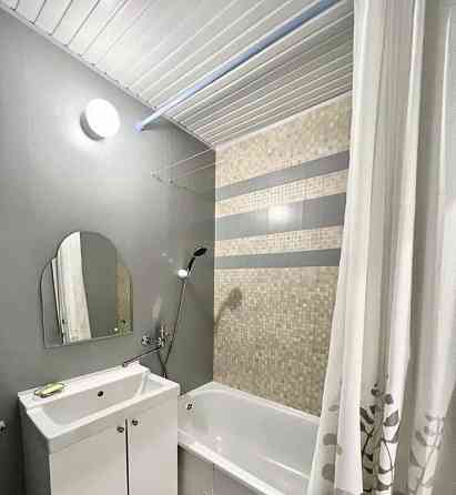 Сдам в аренду светлую однокомнатную квартиру в Калининском районе, по проспекту Ильича. Донецк