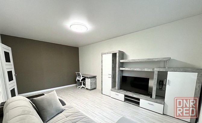 Сдам в аренду светлую однокомнатную квартиру в Калининском районе, по проспекту Ильича. Донецк - изображение 2