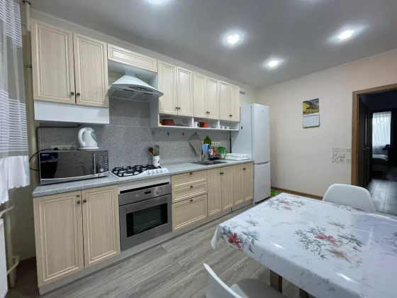 Сдается просторная двушка в Киевском районе на Донецк Сити Донецк