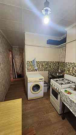 г.Донецк. Сдается 2к.кв. бул.Шахтостроителей 1/9 этаж Донецк