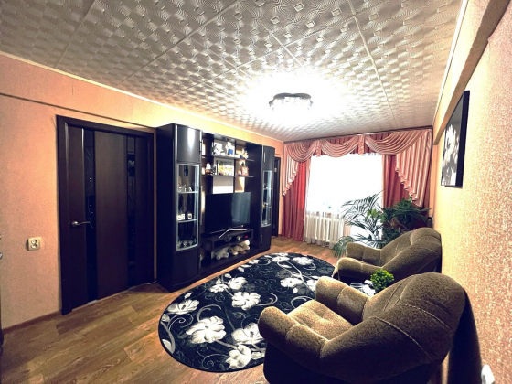 трехкомнатная кв Донецк