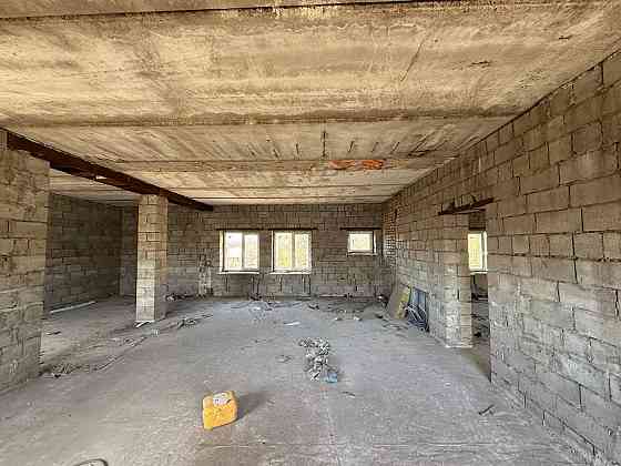 Продаётся коммерческое помещение 391,3 кв.м. Мариуполь