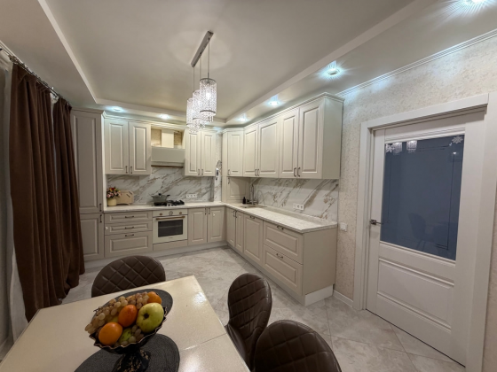 Квартира с дизайнерским ремонтом Донецк