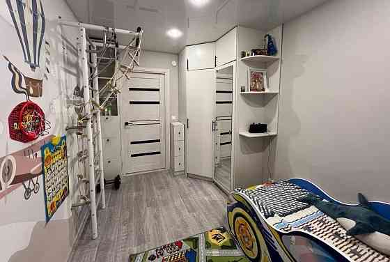 Сдаем светлую 2-комнатную квартиру для семьи. Квартира находится на 6 этаже 9-этажного дома. Донецк