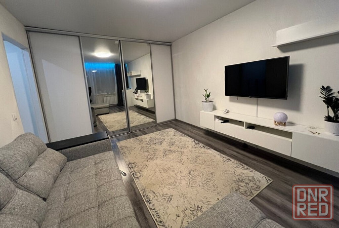 Сдаем светлую 2-комнатную квартиру для семьи. Квартира находится на 6 этаже 9-этажного дома. Донецк - изображение 1