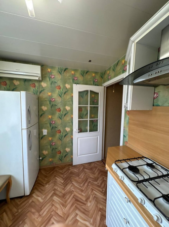 двухкомнатная квартира площадью 53м² на Изумруде Донецк