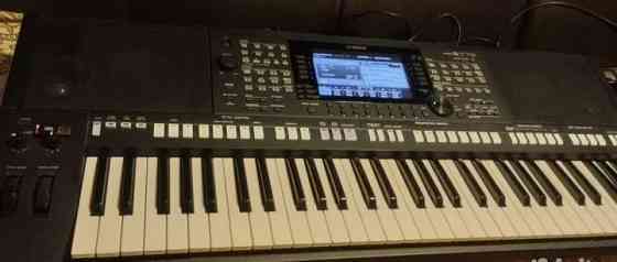 Yamaha psr S 775 Снежное