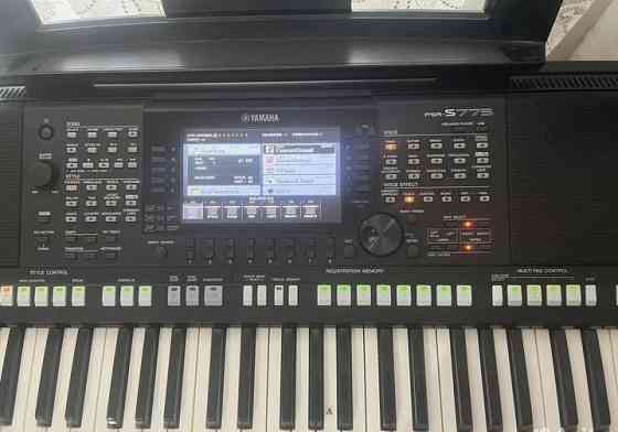 Yamaha psr S 775 Снежное