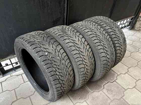 Продам зимнюю резину 235/50 R19 Горловка