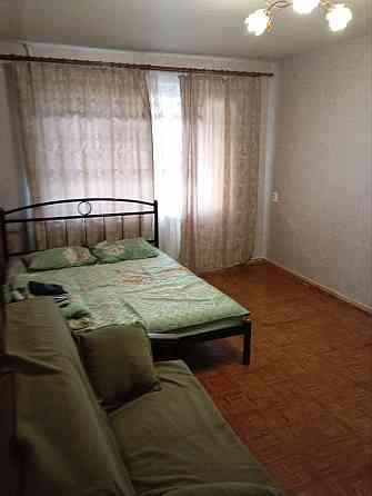 сдам 1-к.кв. посуточно Ленинский р-н Оцкб 3000 рублей Донецк