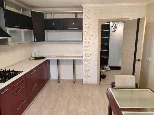 Сдается 1-комнатная квартира в Кировском р-не , Текстильщик. Донецк