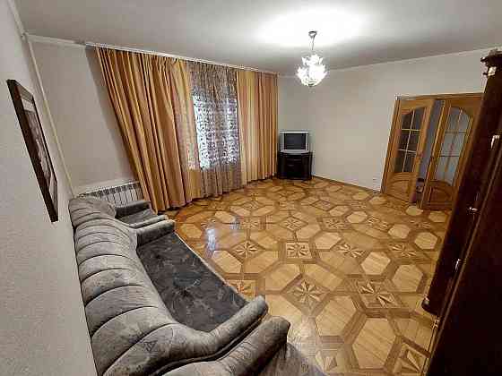 Сдам просторную 3-комнатную квартиру в городе Донецке Донецк