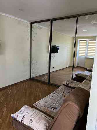 Долгосрочная аренда 1-комнатной квартиры на 2 этаже 9-этажного кирпичного дома Донецк