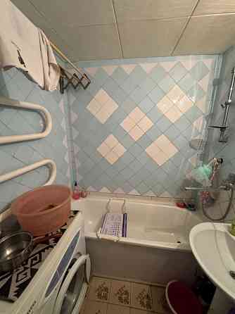 Сдам 3к квартиру Ворошиловский район пересечение розы и Богдана Хмельницкого Донецк