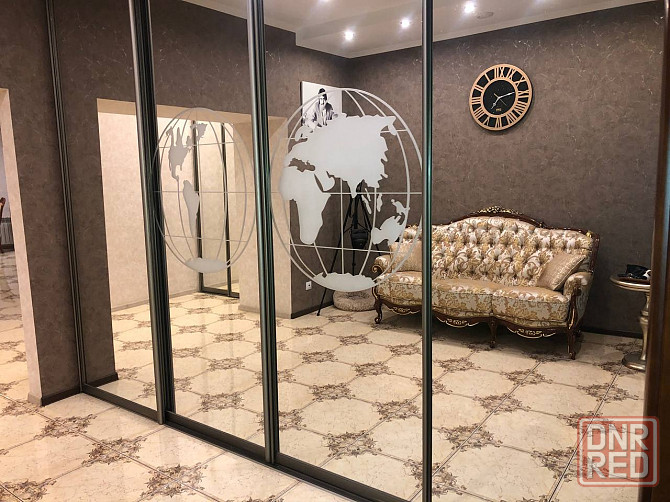 Продается элегантная трехкомнатная квартира в Ворошиловском районе, в премиум жк «Замковый» Донецк - изображение 2