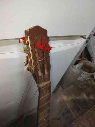 Гитара акустическая под ремонт Донецк