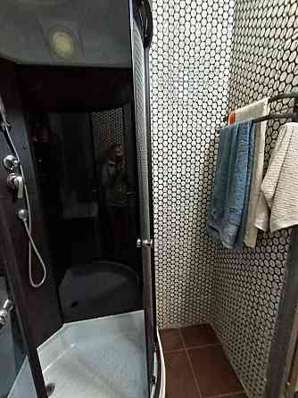 посуточно сдам 1-комнатную квартиру в центре Киевского района Донецк