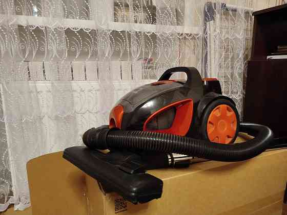 Продам пылесос DELTA Донецк