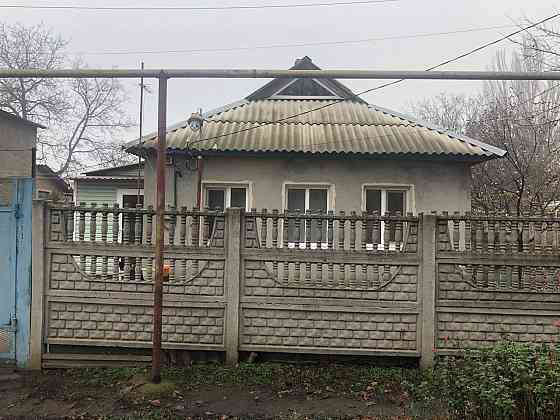 Дом с садом в Ленинском районе города Донецка. Донецк