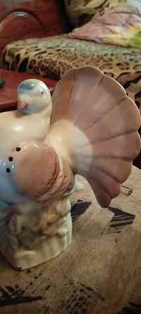 Продам статуэтку голубь Донецк