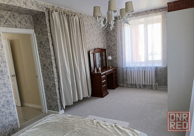 Киевский район, Шахтерская площадь, Фаворит Донецк - изображение 2