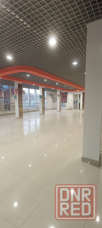 Сдам торговые площади 300 м² в Торговом центре в Ворошиловском р-не. Ремонт. Центр! Донецк - изображение 1