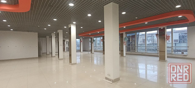 Сдам торговые площади 300 м² в Торговом центре в Ворошиловском р-не. Ремонт. Центр! Донецк - изображение 2