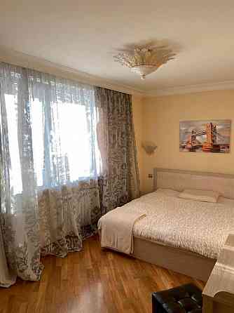 Сдаю трехкомнатную квартиру в Куйбышевском районе по проспекту Панфилова. Донецк