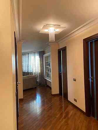 Сдаю трехкомнатную квартиру в Куйбышевском районе по проспекту Панфилова. Донецк