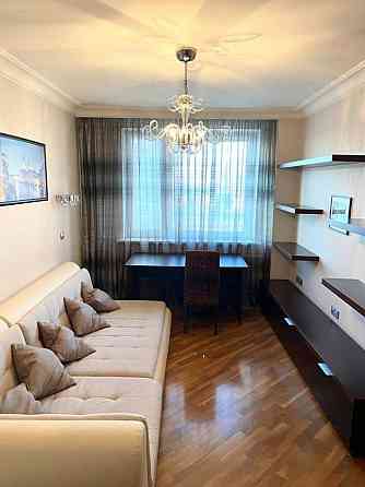 Сдаю трехкомнатную квартиру в Куйбышевском районе по проспекту Панфилова. Донецк