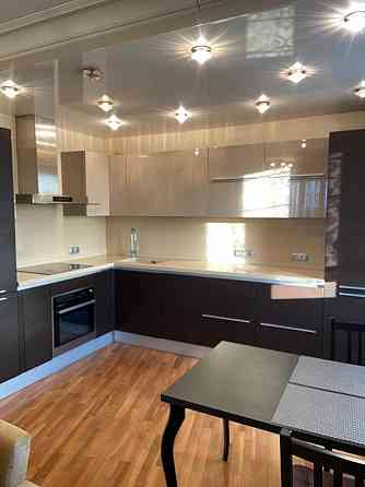 Сдаю трехкомнатную квартиру в Куйбышевском районе по проспекту Панфилова. Донецк