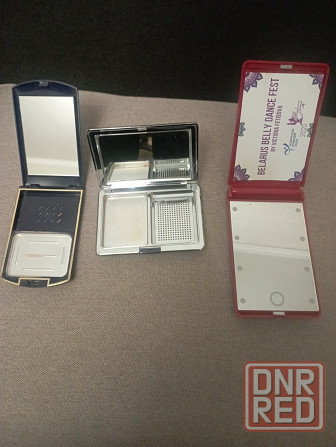 Зеркало для макияжа Лореаль,,футляр для пудры Макеевка - изображение 2