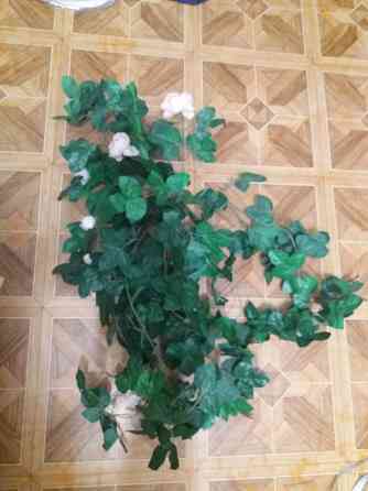 Продам цветок вьющийс искусственный климатис роза Донецк