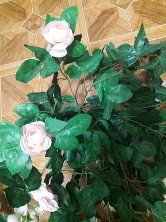 Продам цветок вьющийс искусственный климатис роза Донецк