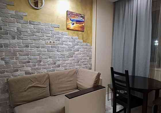 Сдается шикарная однокомнатная квартира в Ворошиловском районе Донецка рядом с Филармонией. Донецк